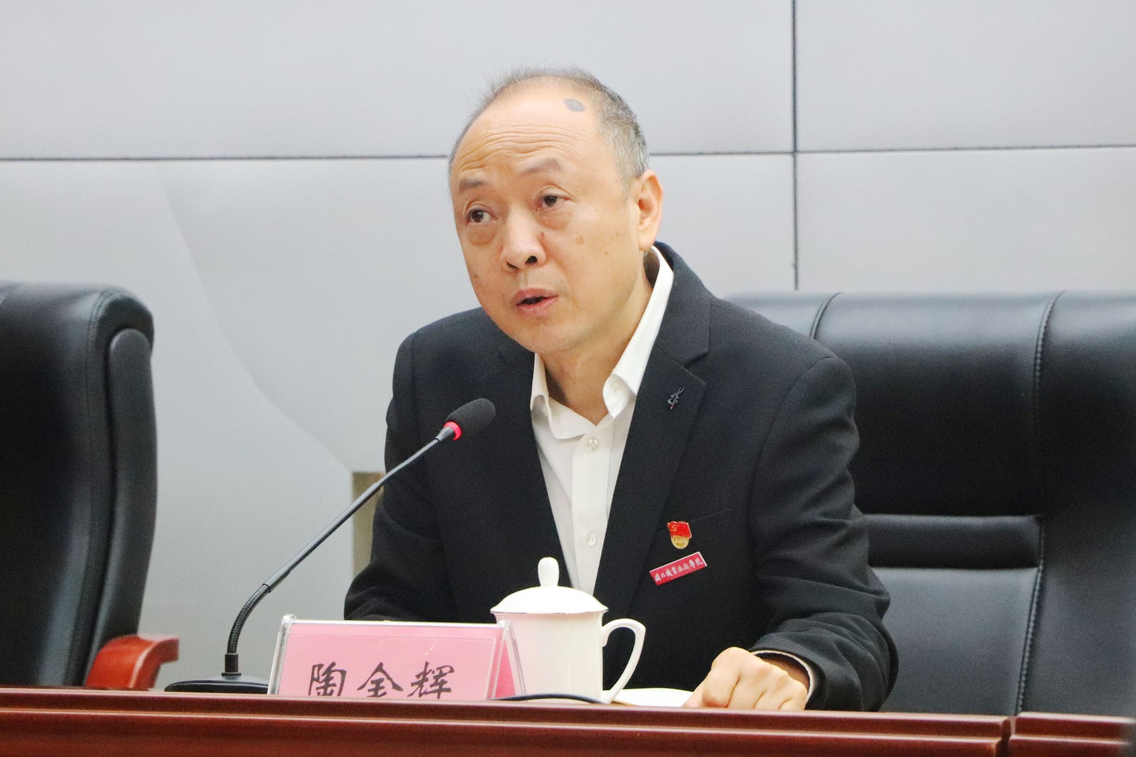 调_0003_色相_饱和度 3.jpg 调_0003_色相_饱和度 3.jpg