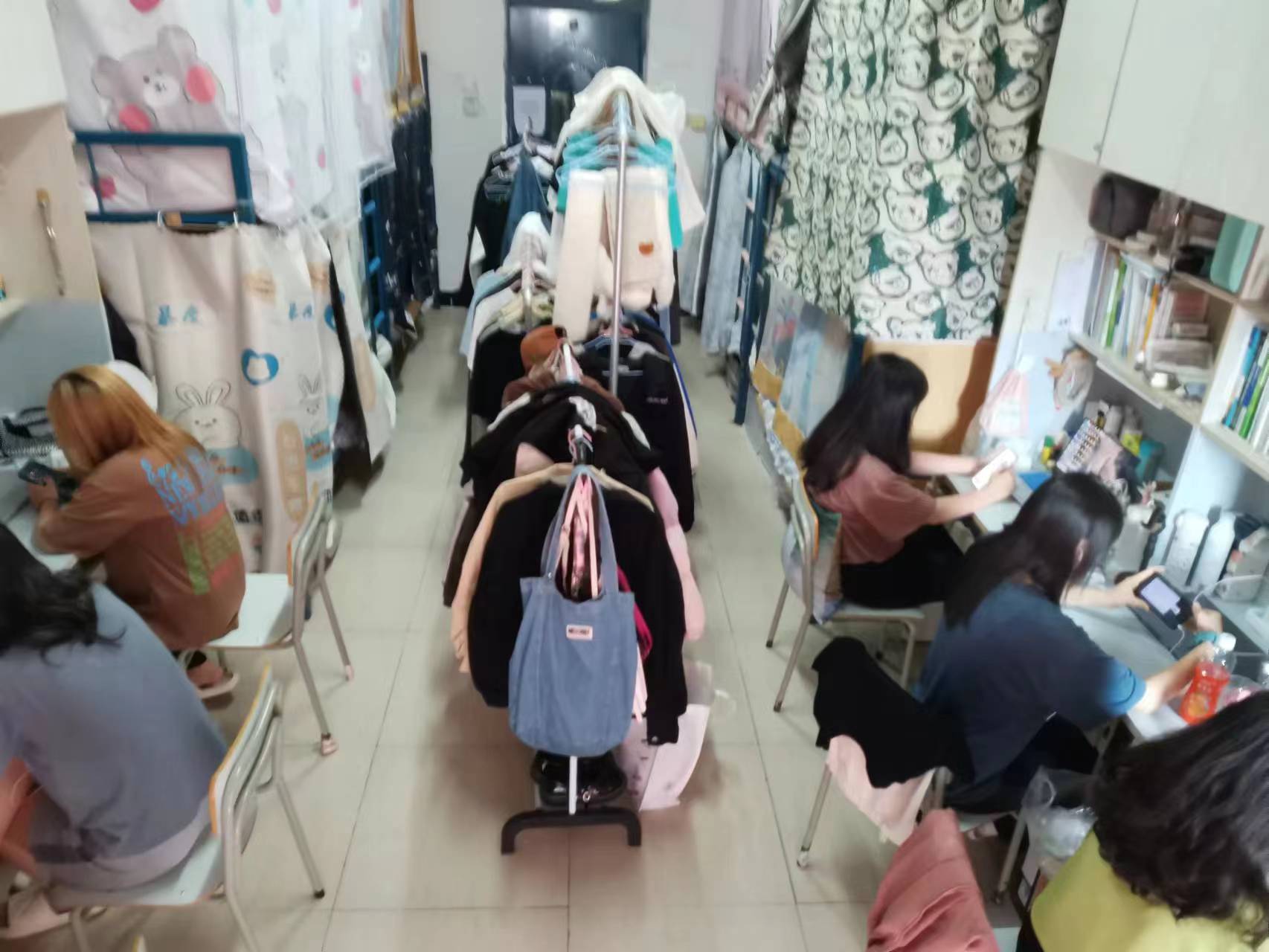 b1bf82f3ab929effa090f05f67ff6d0.jpg b1bf82f3ab929effa090f05f67ff6d0.jpg