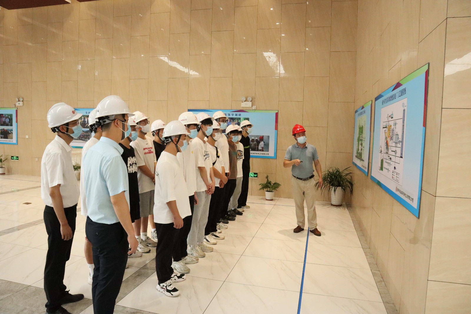 图片2.jpg 图片2.jpg