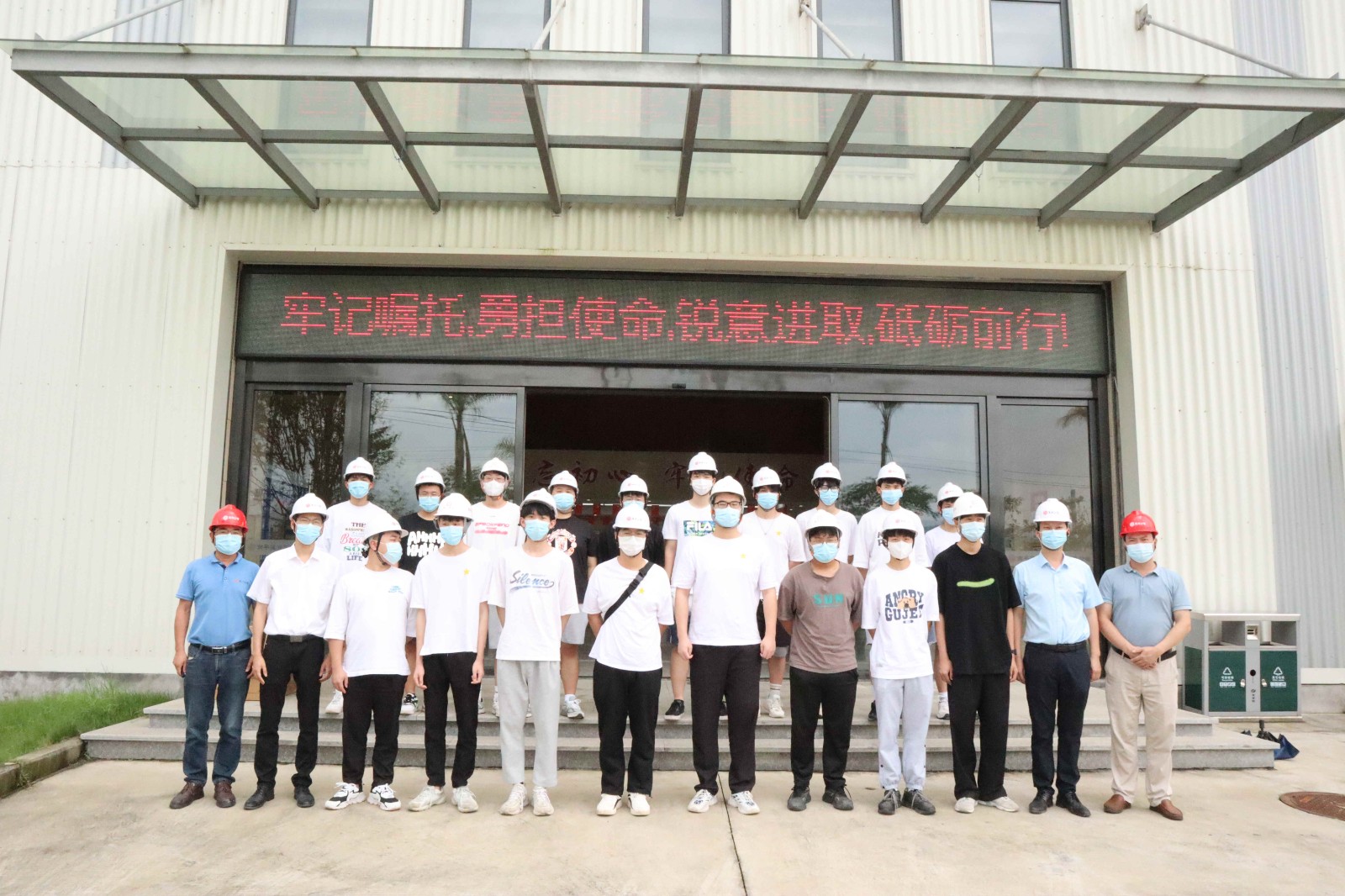 图片5.jpg 图片5.jpg