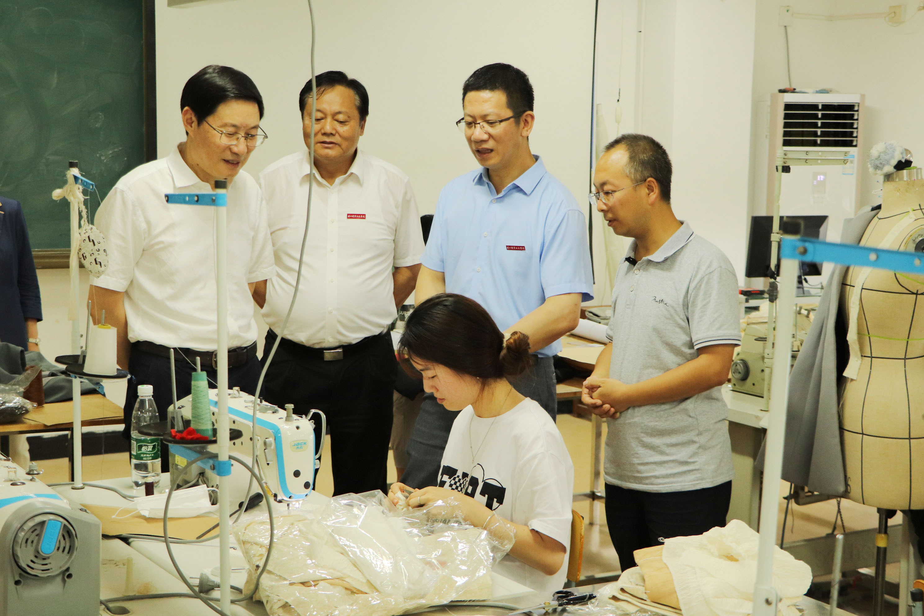 实训基地 (5).jpg 实训基地 (5).jpg