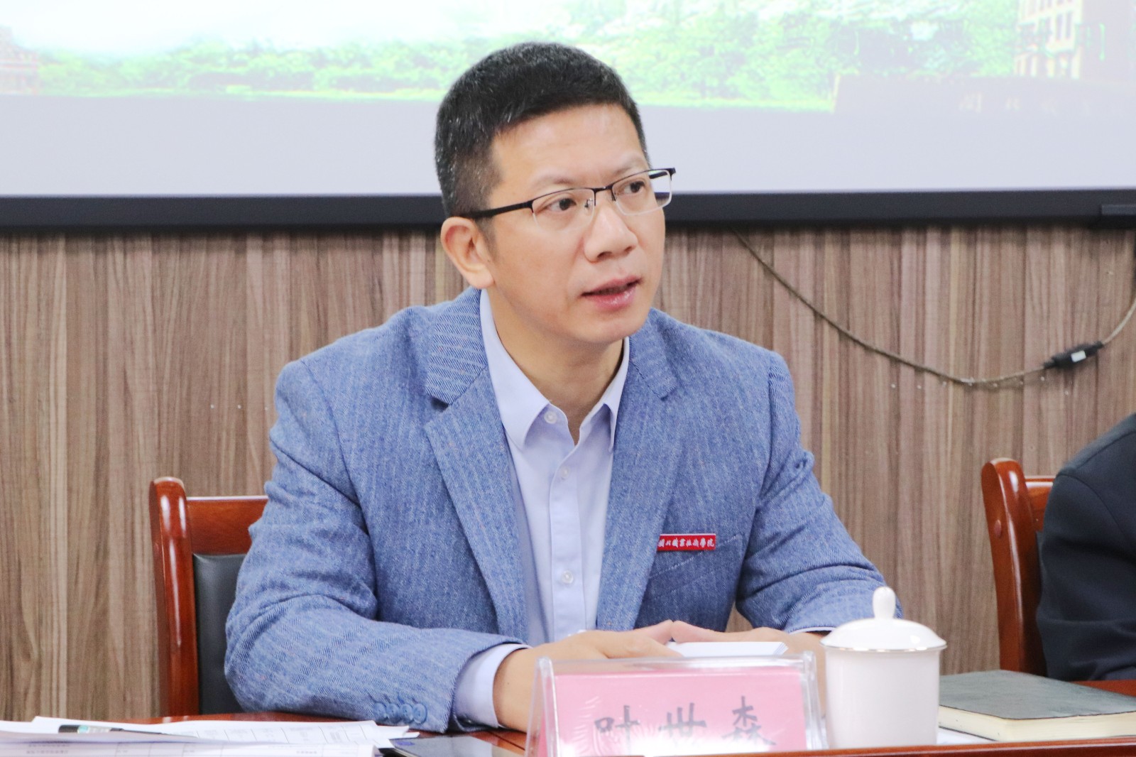 11.2_0002_曲线 3.jpg 11.2_0002_曲线 3.jpg