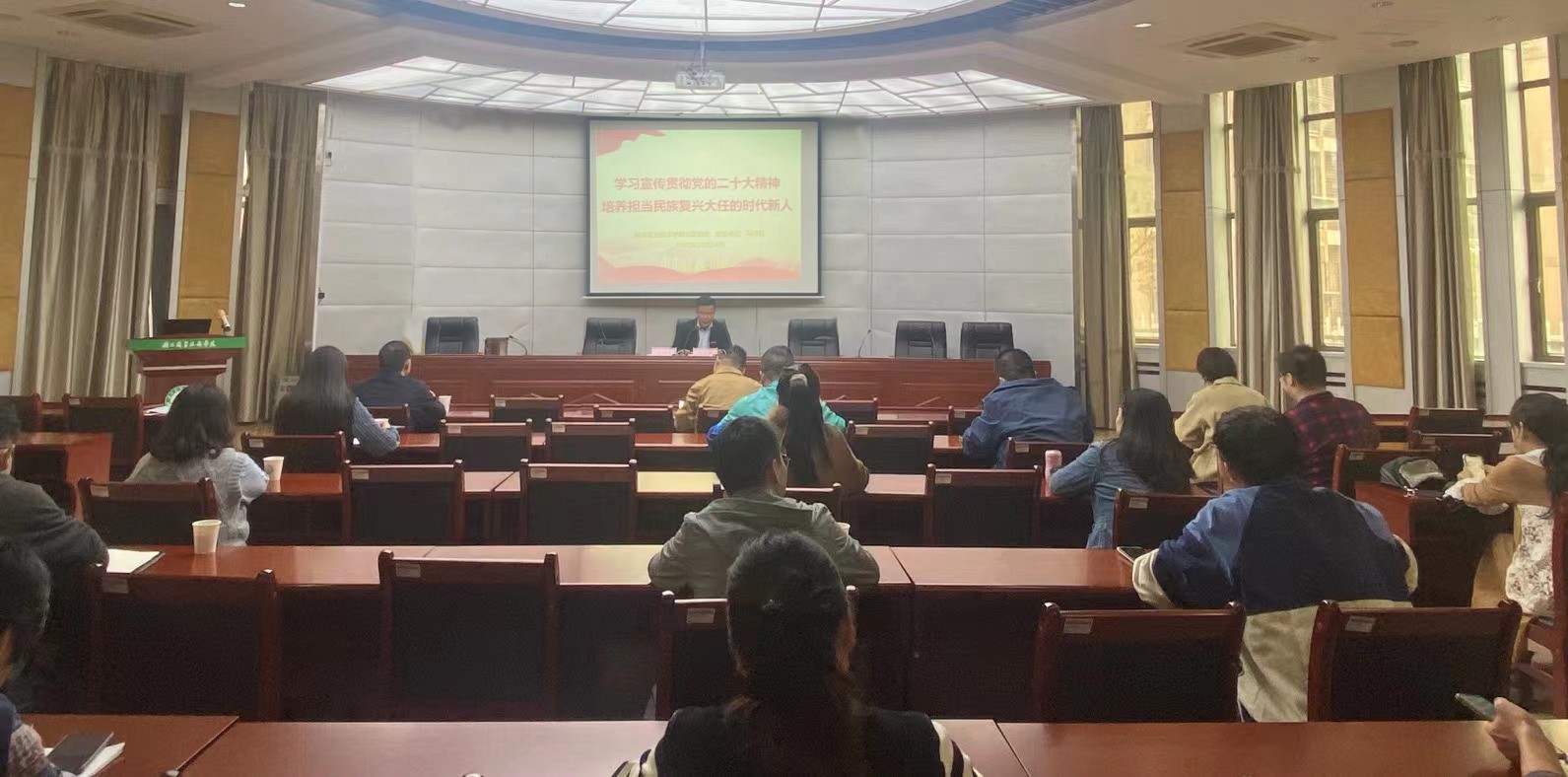 30d282118c1fe44504153ce95faa156   修.jpg