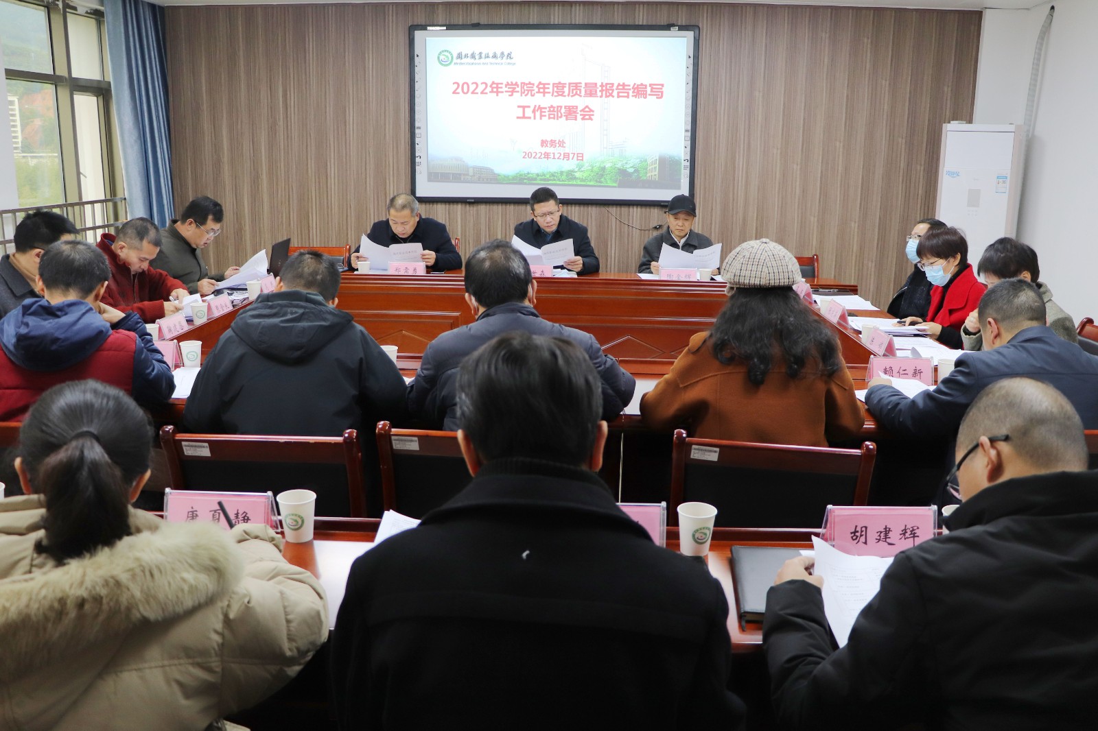 12.7_0000_亮度_对比度 3.jpg 12.7_0000_亮度_对比度 3.jpg