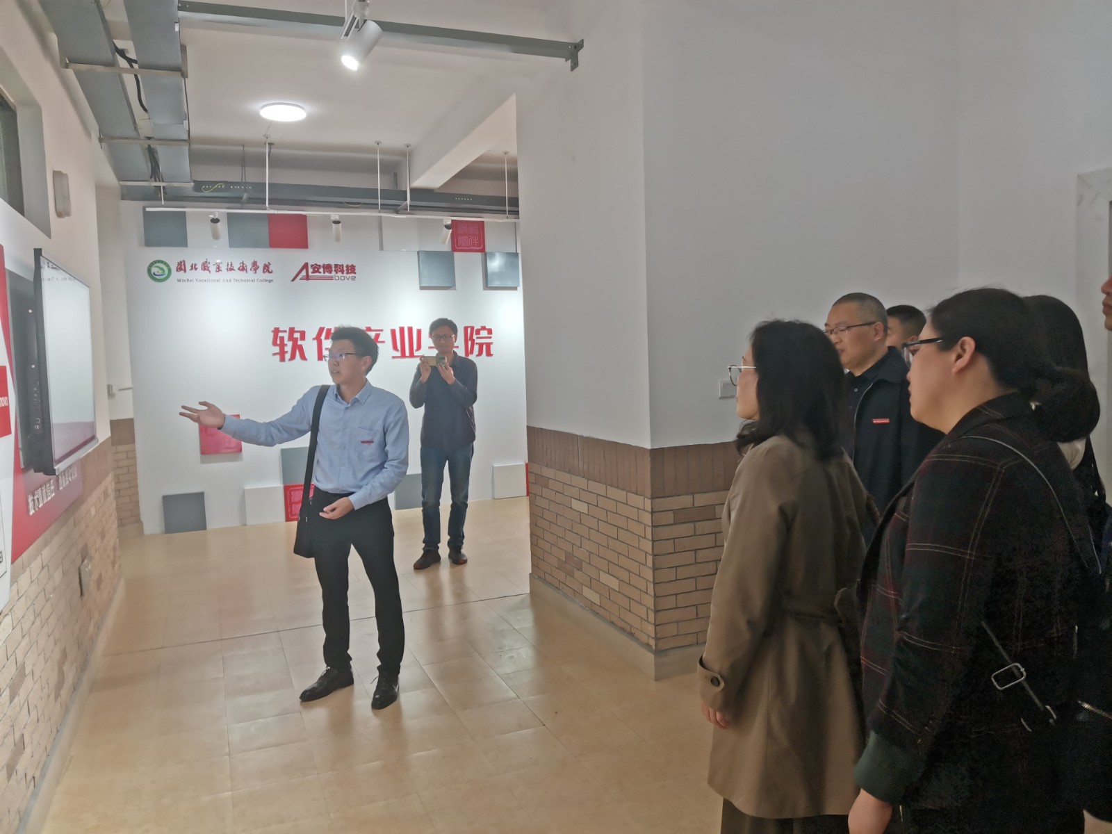 微信图片_20230309162028.jpg 微信图片_20230309162028.jpg