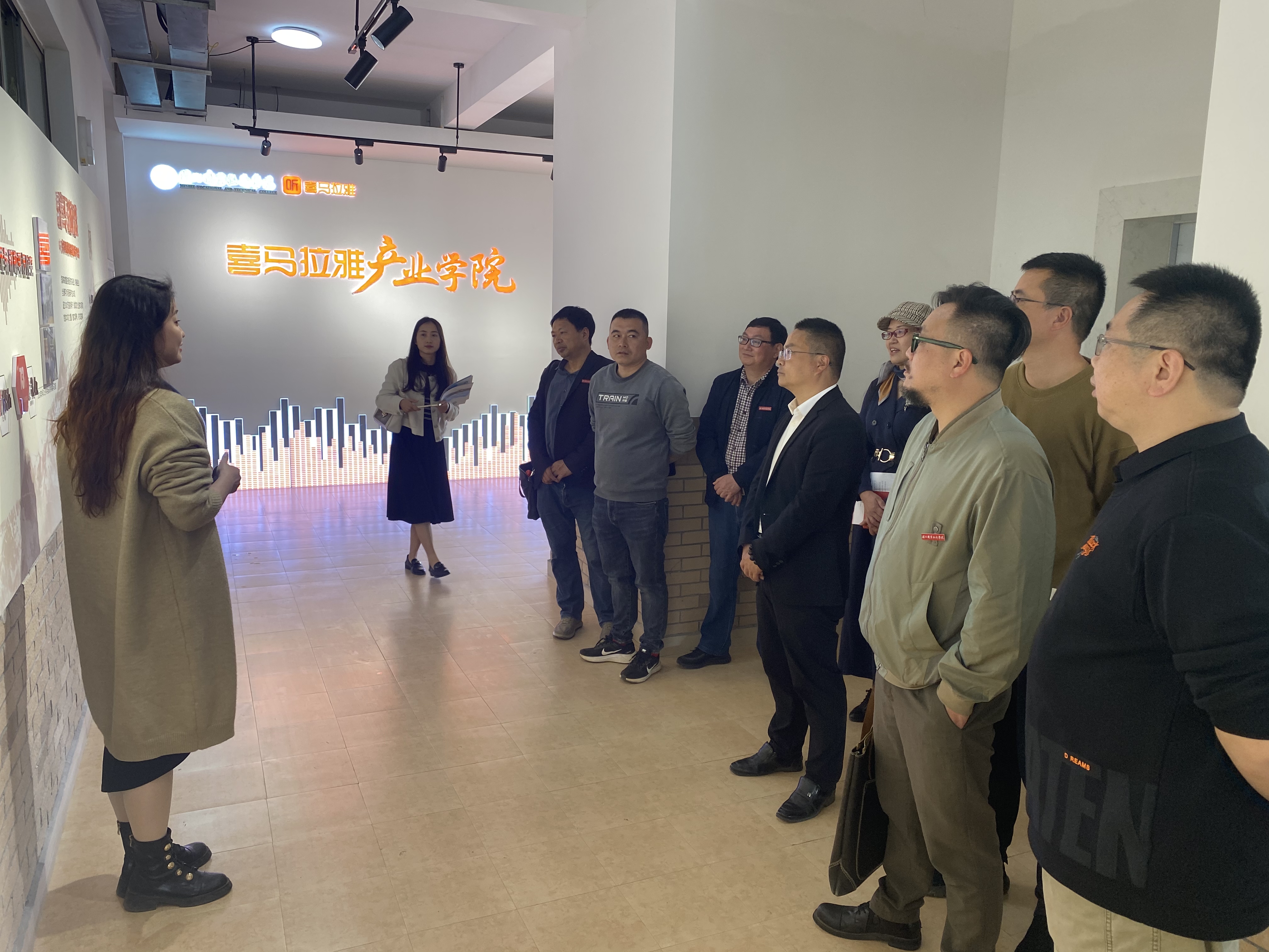 61e45c2c1595989b2732cdda24f44a6.jpg 61e45c2c1595989b2732cdda24f44a6.jpg