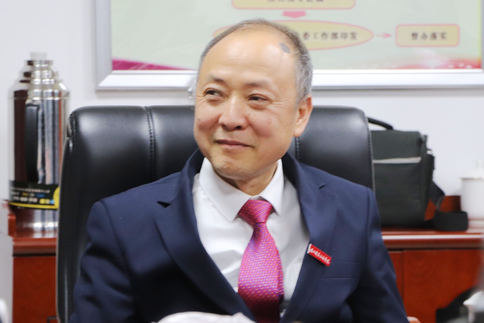 2.28_0000_曲线 1.jpg 2.28_0000_曲线 1.jpg