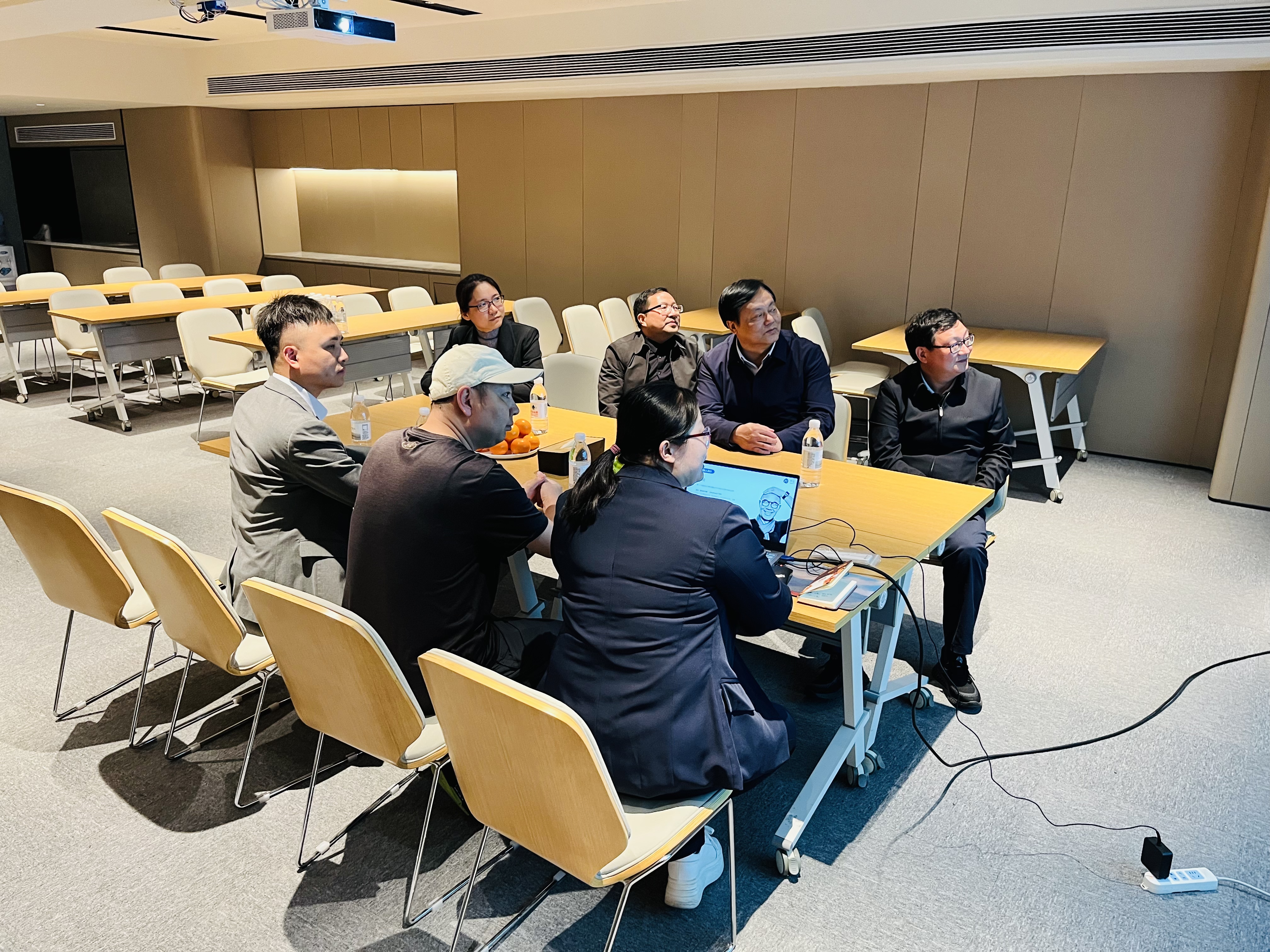 913f73ea4359877c8ef0d9a3ab9176ca_.jpg 913f73ea4359877c8ef0d9a3ab9176ca_.jpg