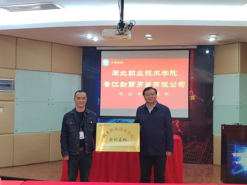 90bd52d342bd5df0ba05fc8c77311104_.jpg 90bd52d342bd5df0ba05fc8c77311104_.jpg