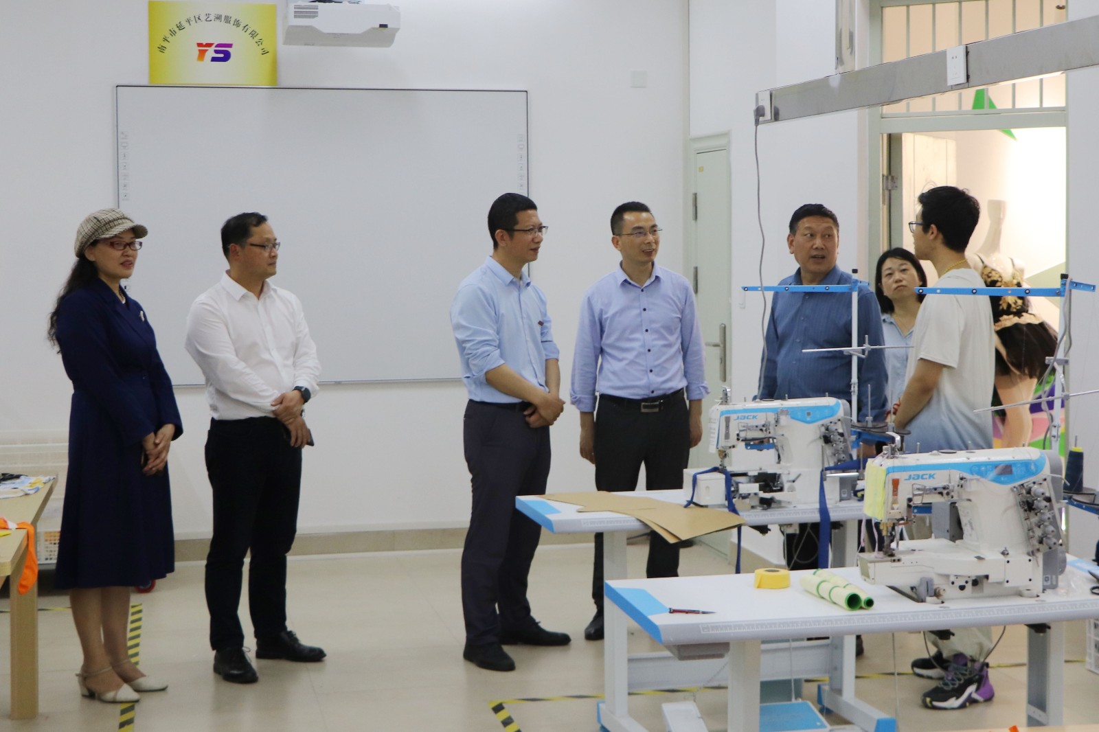 4.19_0001_曲线 1.jpg