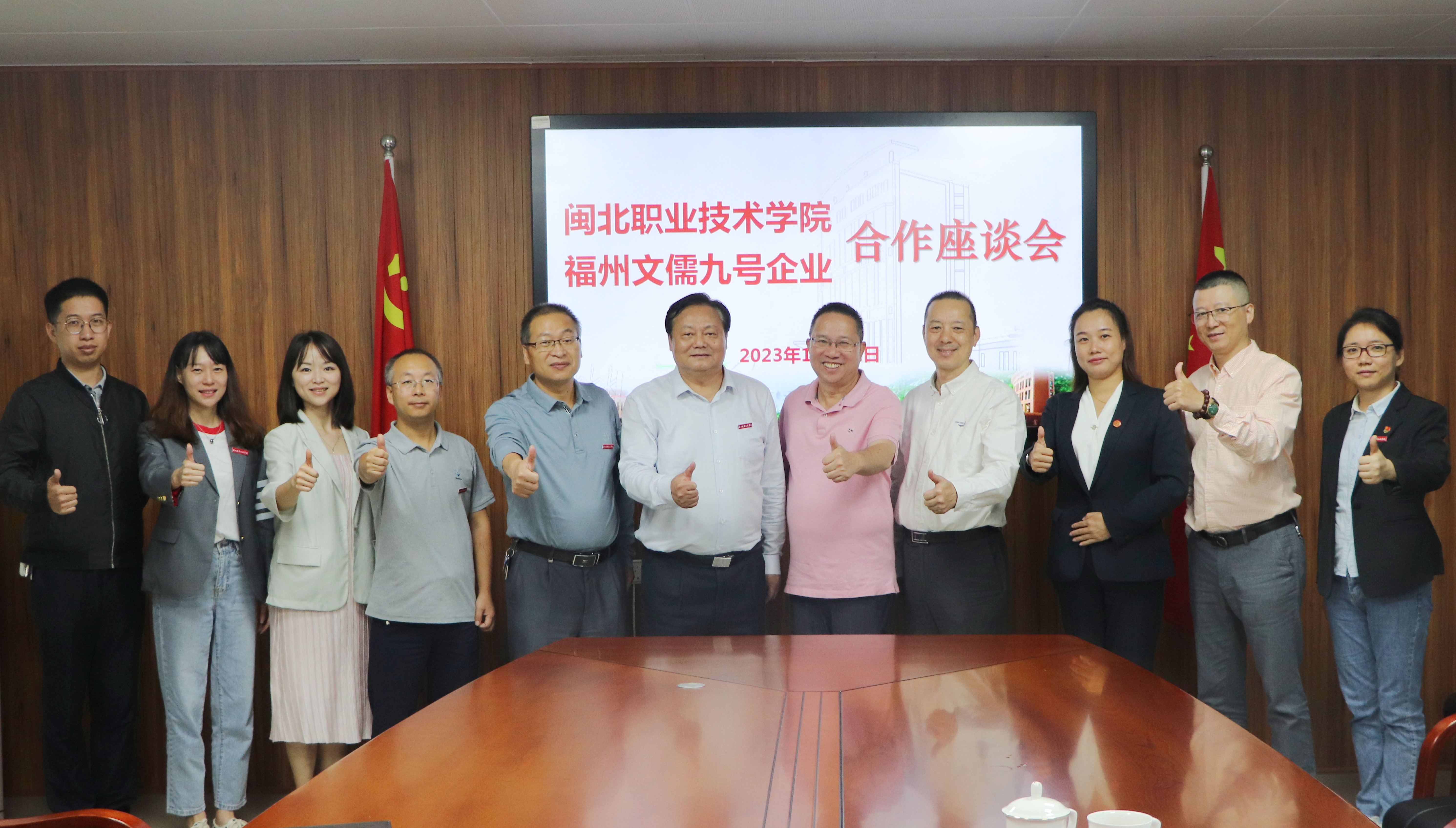 99a1603c8583b3debb924f438efc155.jpg 99a1603c8583b3debb924f438efc155.jpg