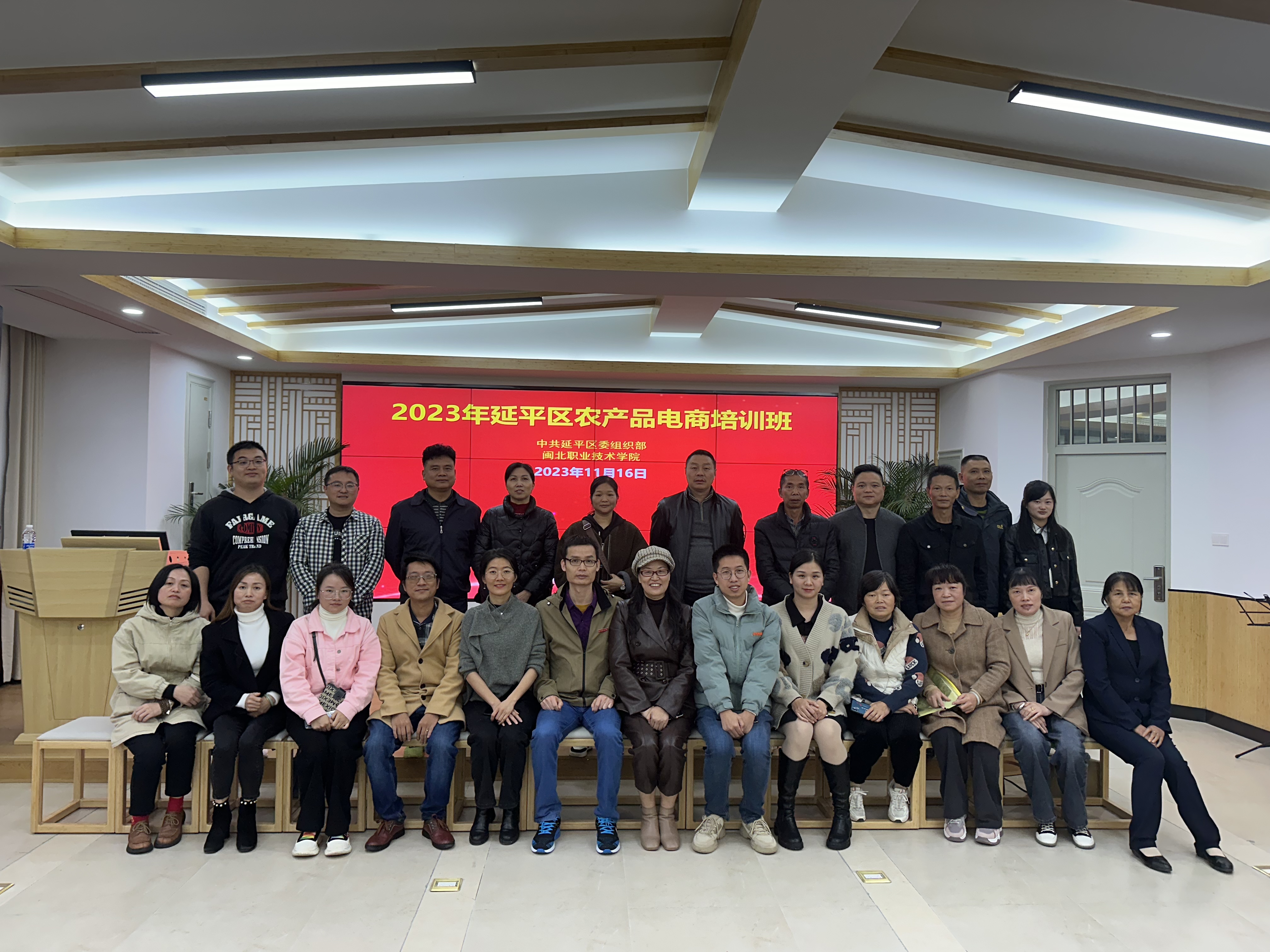 70f1657e1086a628458d05457b04f64.jpg 70f1657e1086a628458d05457b04f64.jpg