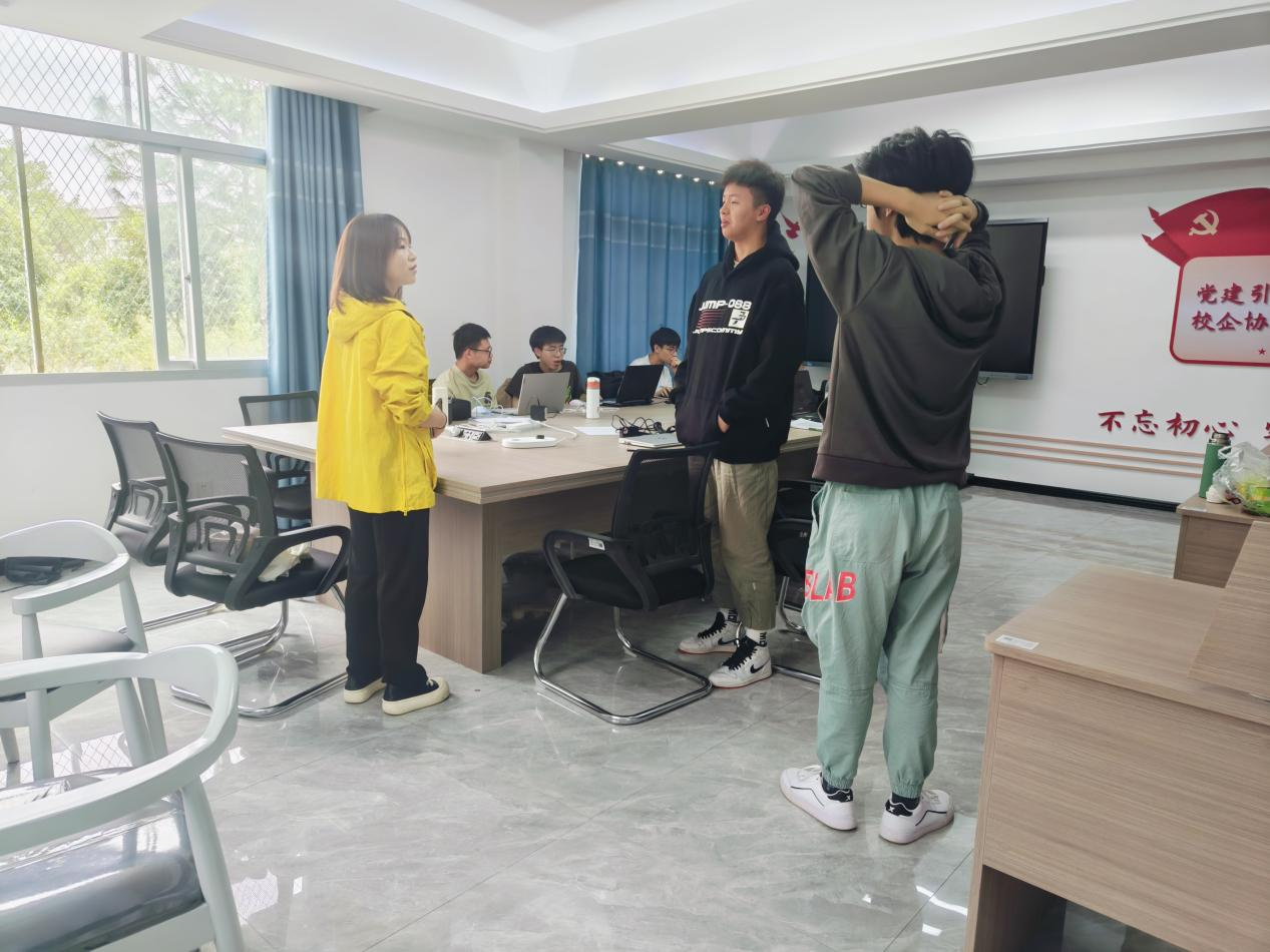 图片 4.png 图片 4.png