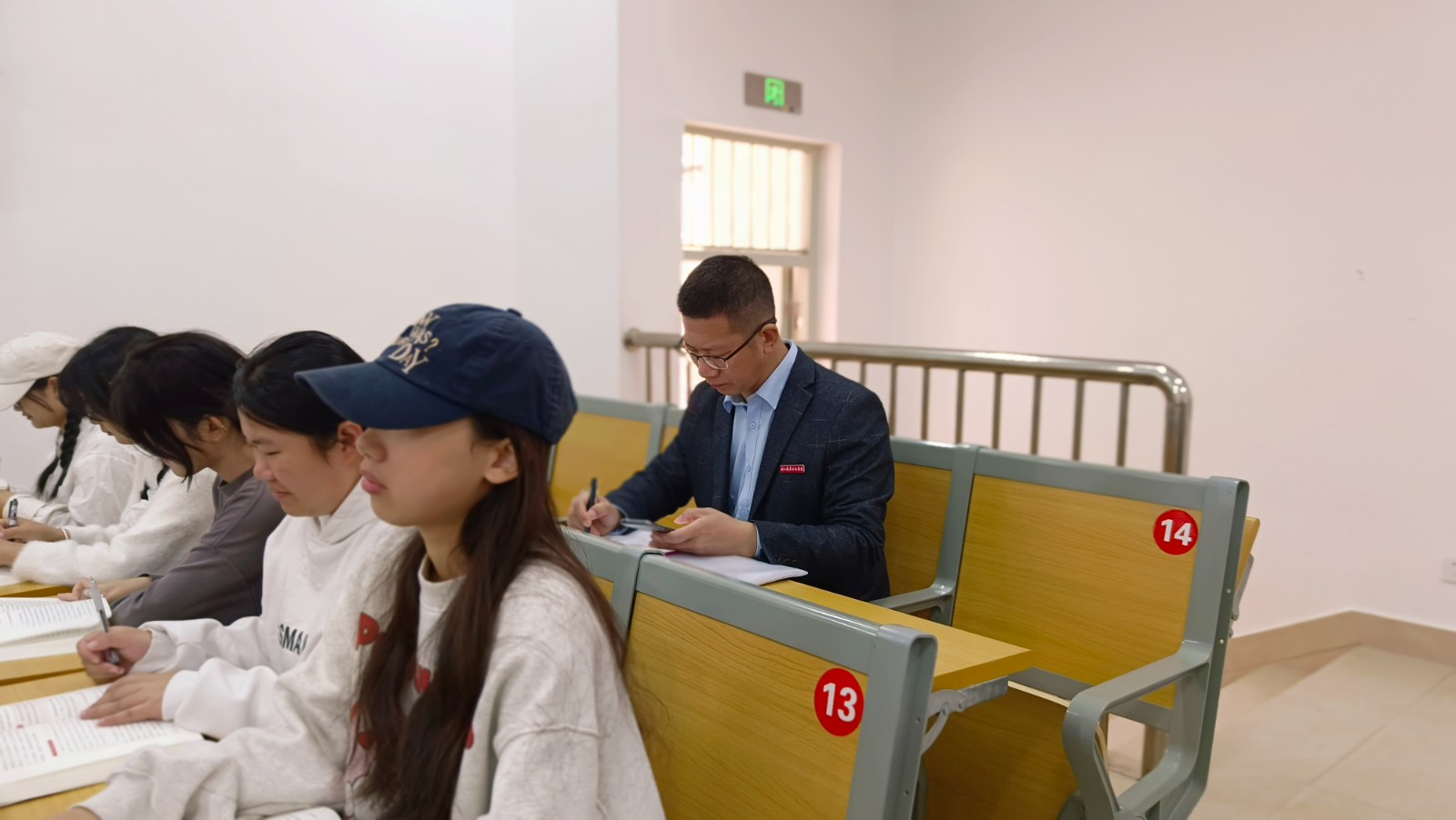 0756aa08790abc9a8d761fd5a6c702a.jpg 0756aa08790abc9a8d761fd5a6c702a.jpg