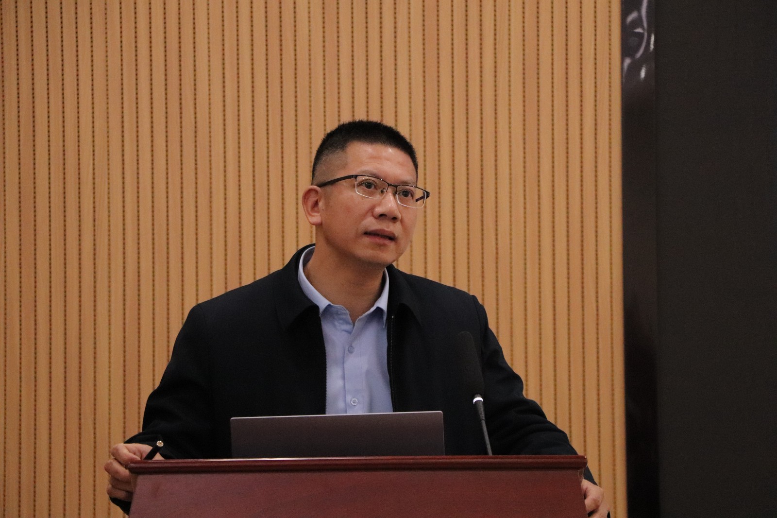 6d7f367f1b87b733437a6eed52f9424.jpg 6d7f367f1b87b733437a6eed52f9424.jpg