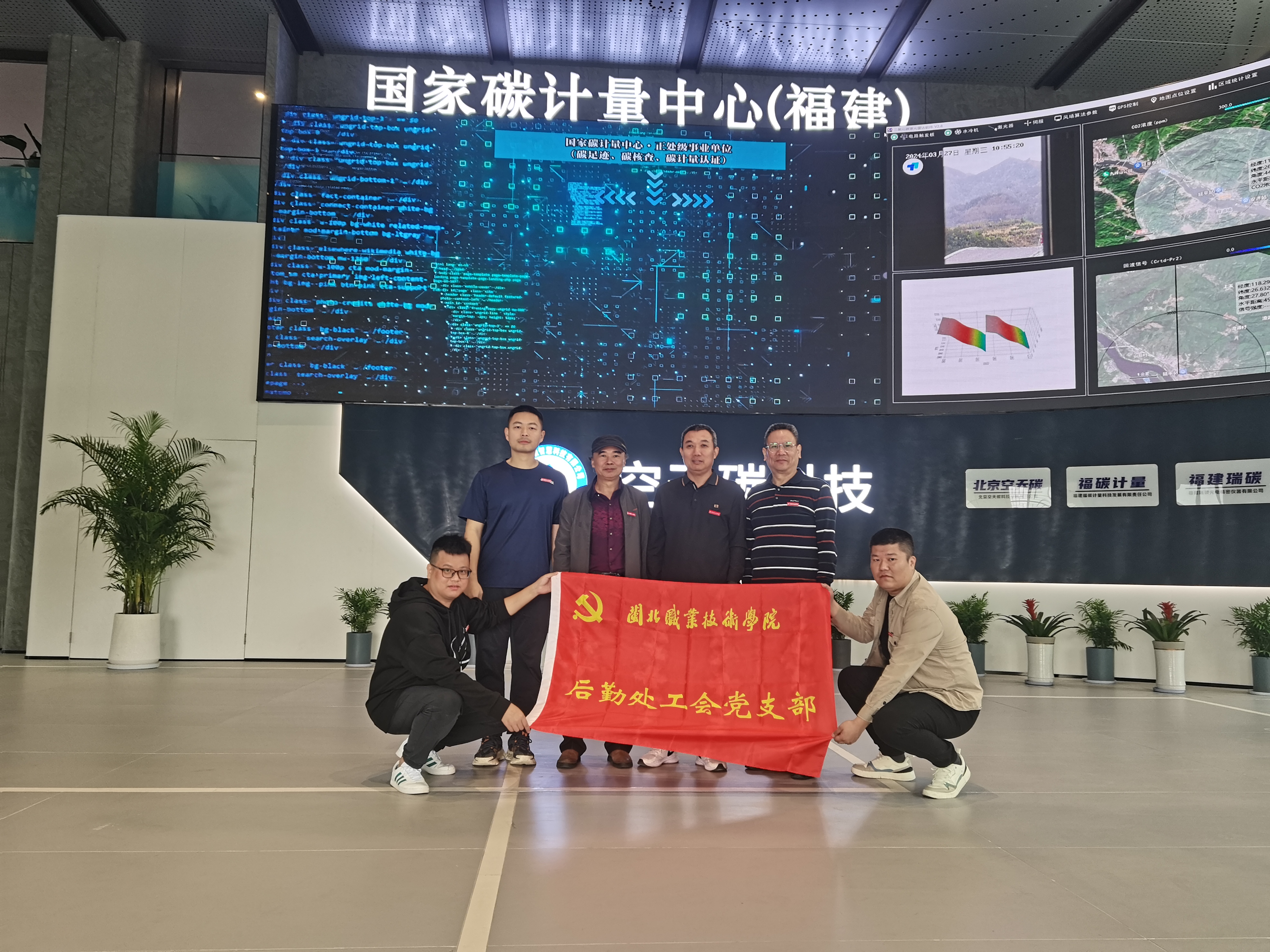 8e7f519cbf10e3b15a786092bc5b3e6.jpg 8e7f519cbf10e3b15a786092bc5b3e6.jpg