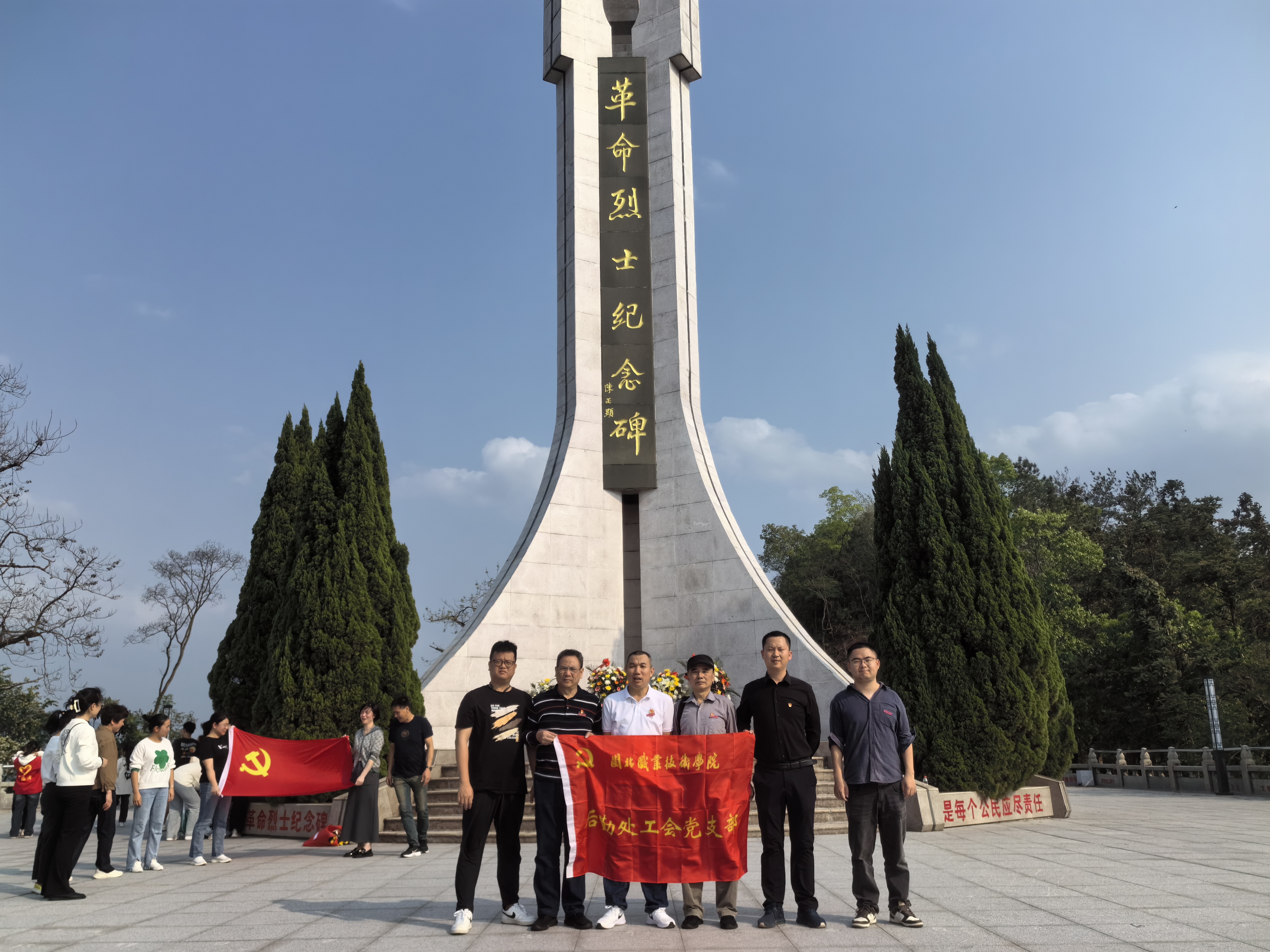 9d7690f6e39ebb05290c0c1868b9b96.jpg 9d7690f6e39ebb05290c0c1868b9b96.jpg