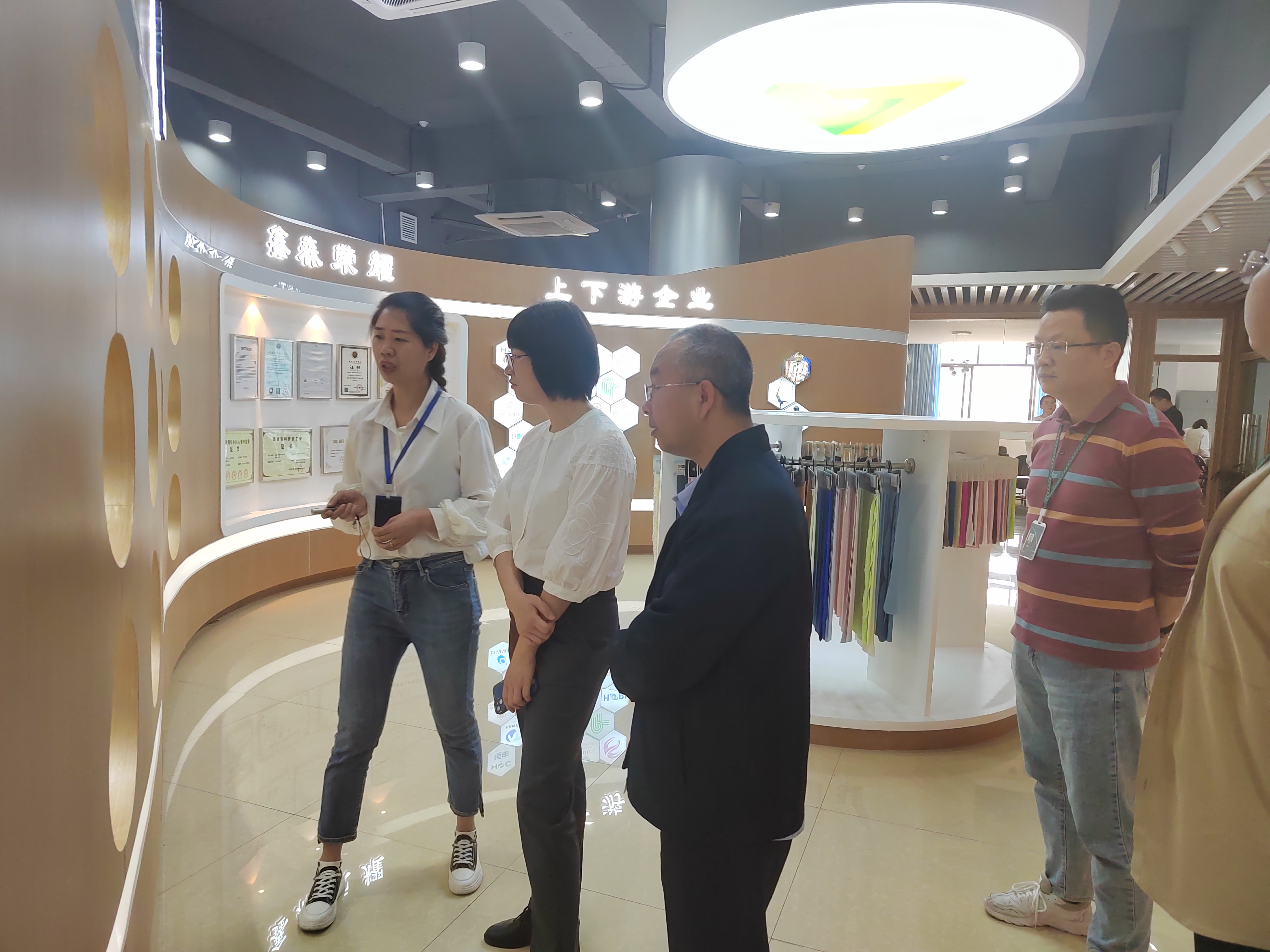 0de6ea7e98c4832f274ae7c229a6436.jpg 0de6ea7e98c4832f274ae7c229a6436.jpg