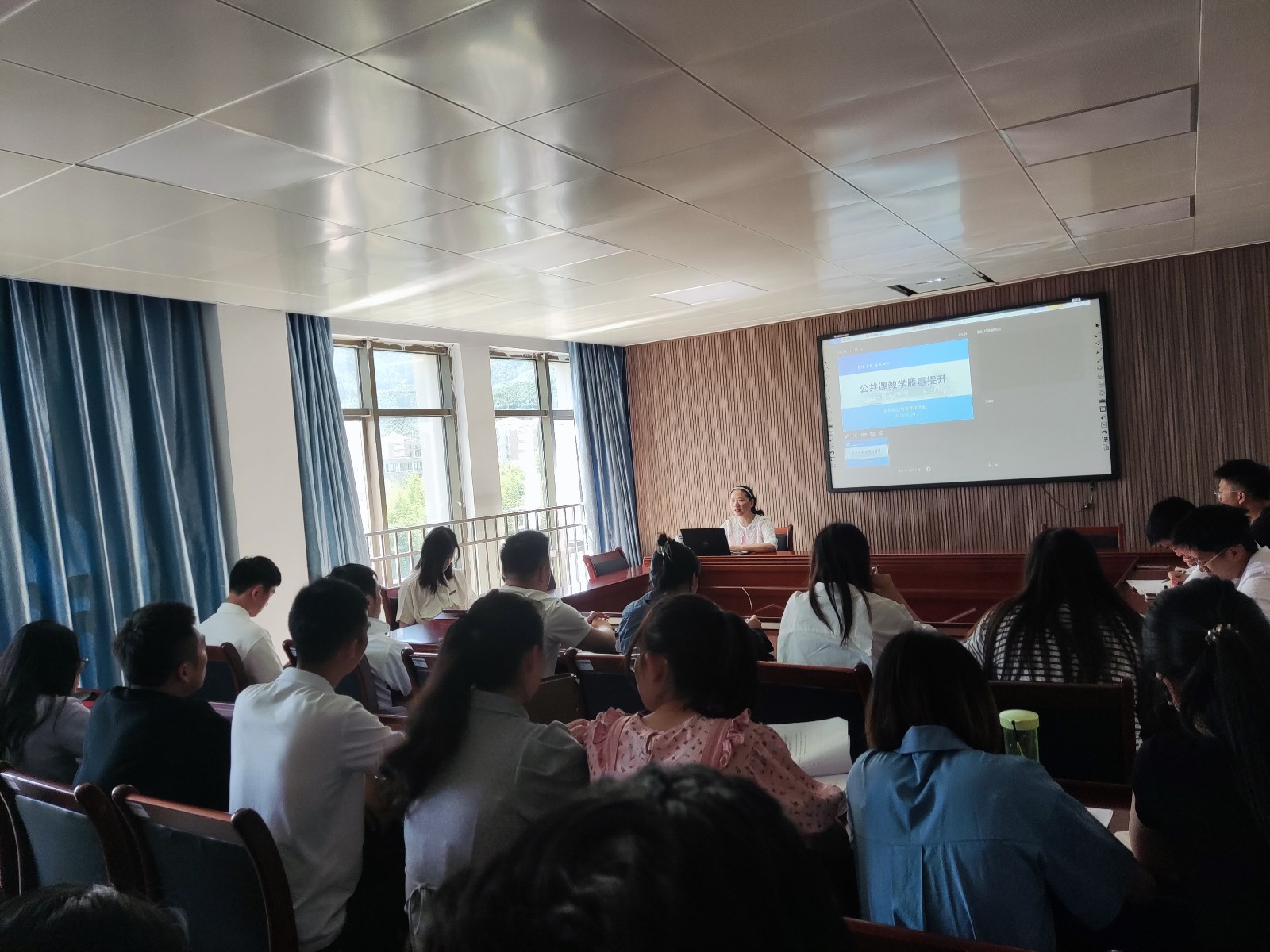 创新创业_20240531091727.jpg 创新创业_20240531091727.jpg