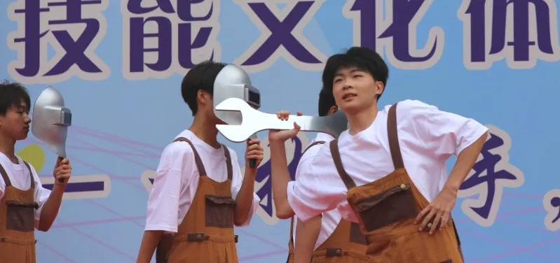 8.webp.jpg 8.webp.jpg