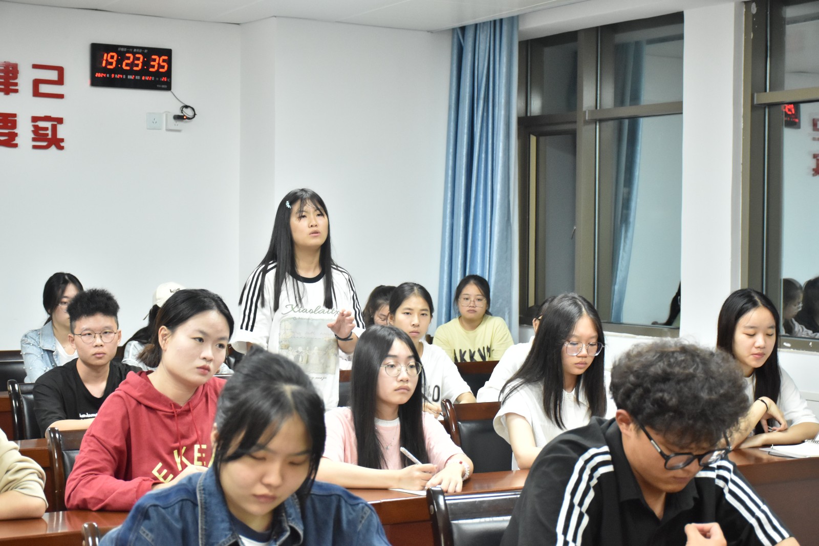 DSC_0494.JPG DSC_0494.JPG