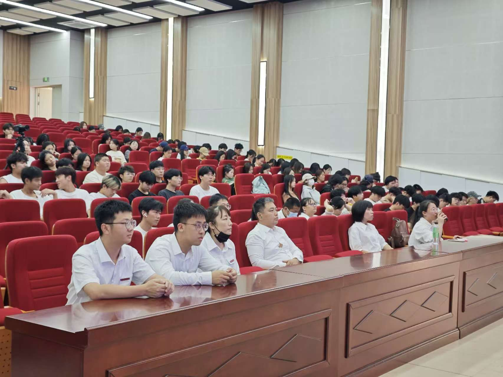 图片3.png 图片3.png