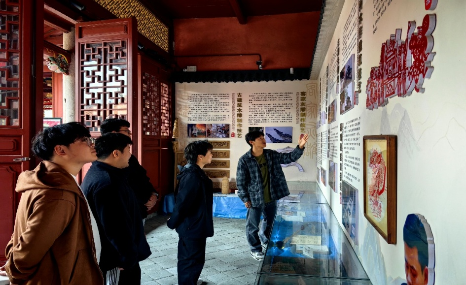 图片2.png 图片2.png