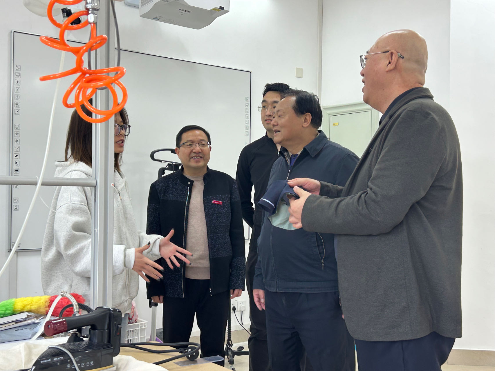 6c44e8d26ddf44853cc6eca230ecee7.jpg 6c44e8d26ddf44853cc6eca230ecee7.jpg