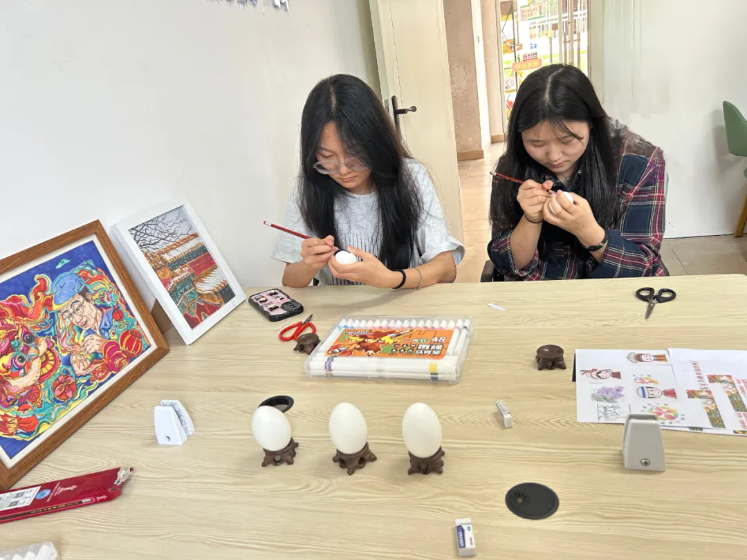 “弘扬雷锋精神🎭,传承民族文化”主题党日4.webp.png “弘扬雷锋精神,传承民族文化”主题党日4.webp.png