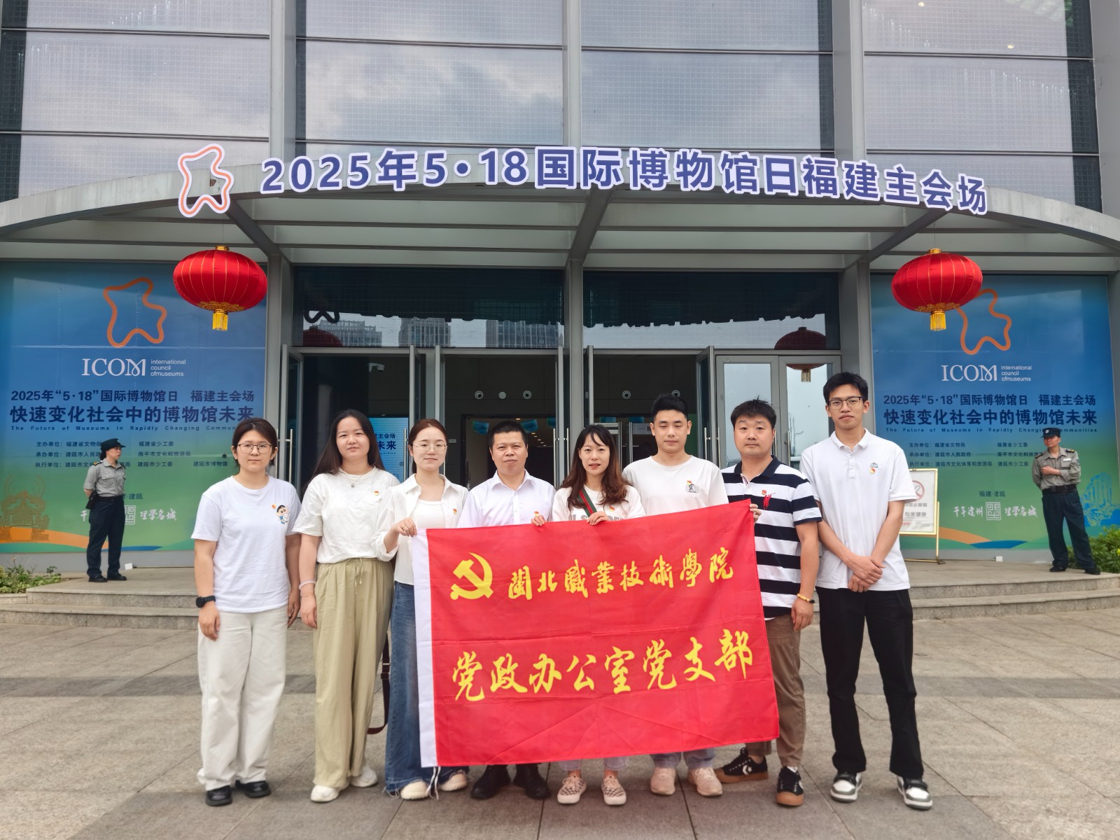 博物馆1.jpg 博物馆1.jpg