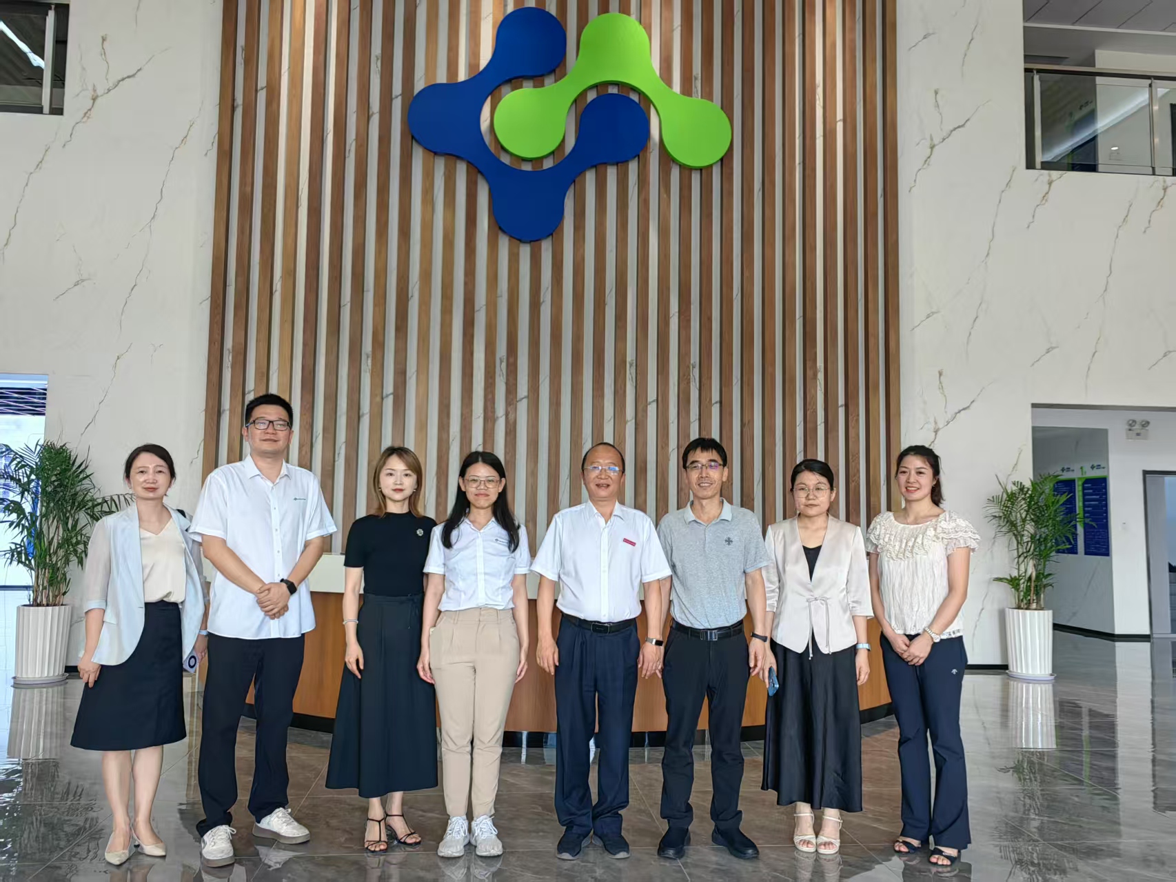 d1b9e676b14b3d775a31691f145c68d.jpg d1b9e676b14b3d775a31691f145c68d.jpg