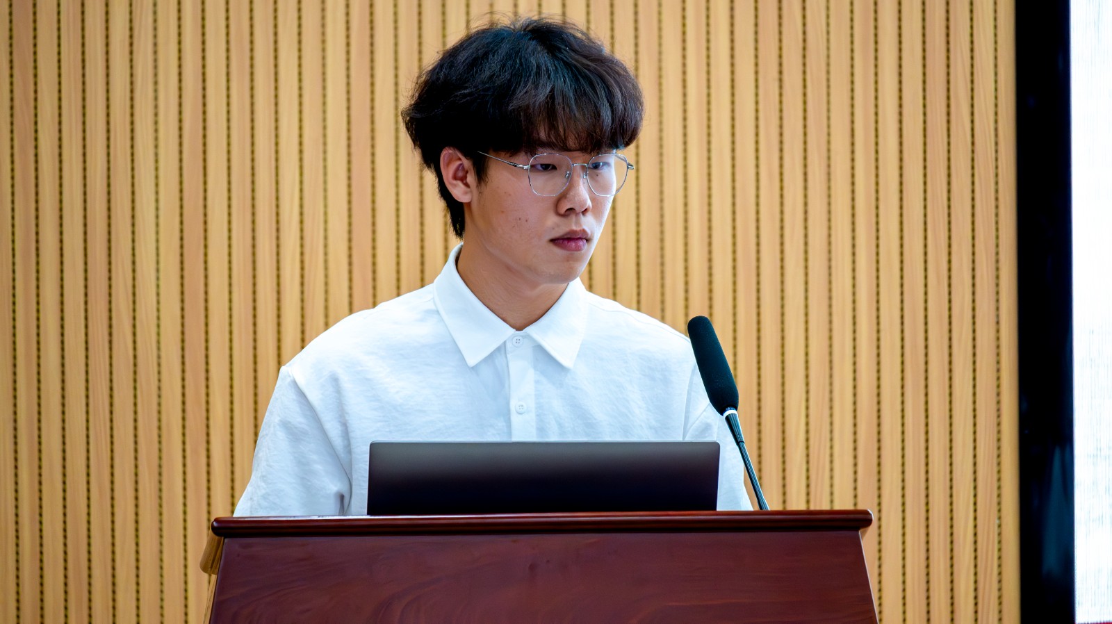 DSC_2351-已增强-降噪.jpg DSC_2351-已增强-降噪.jpg