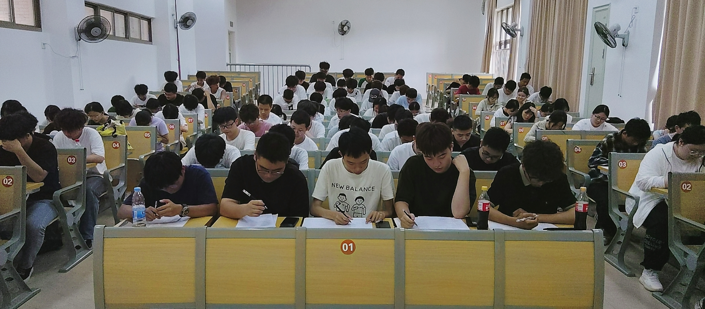 图片4.png 图片4.png