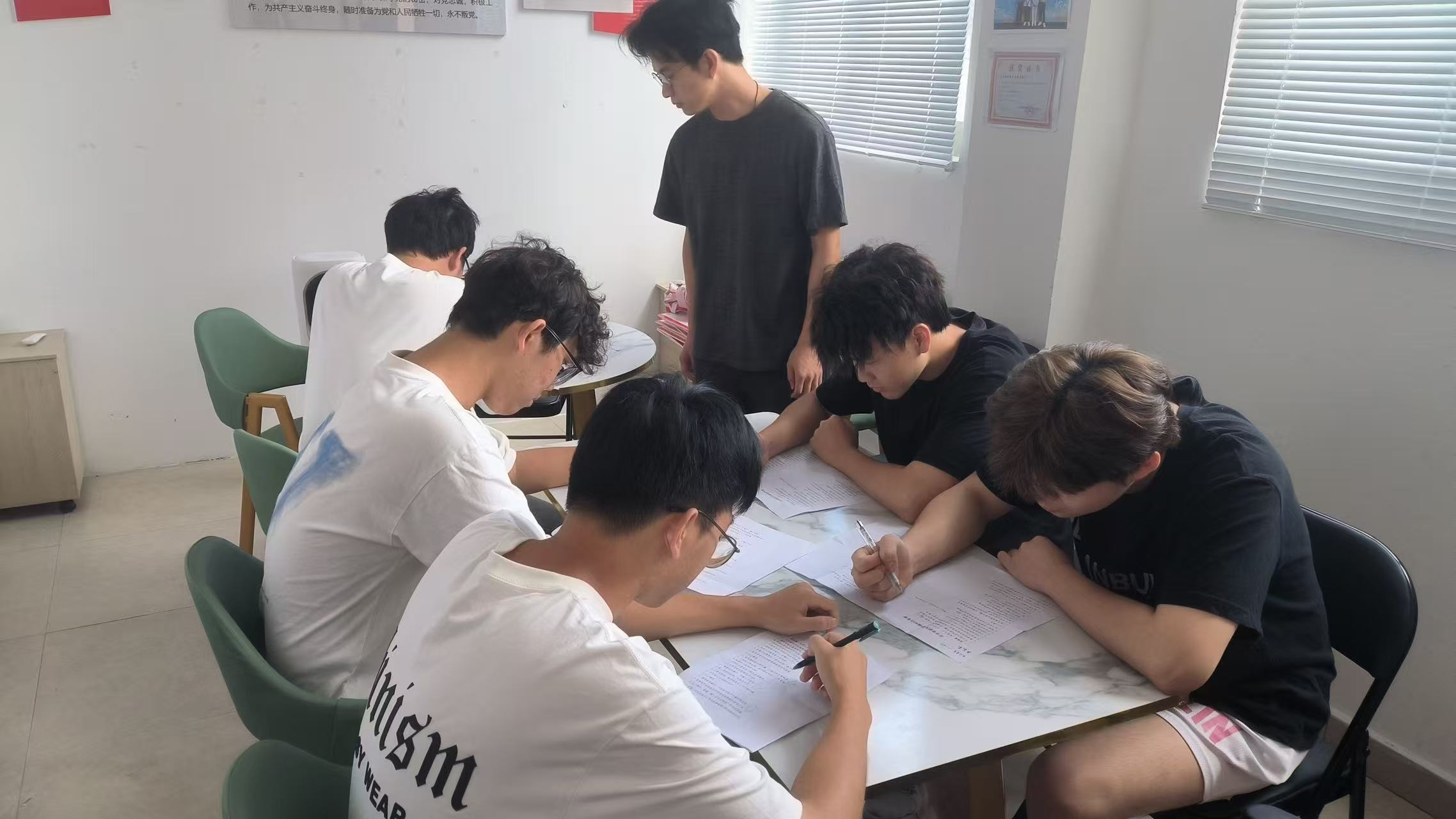 图片5.png 图片5.png