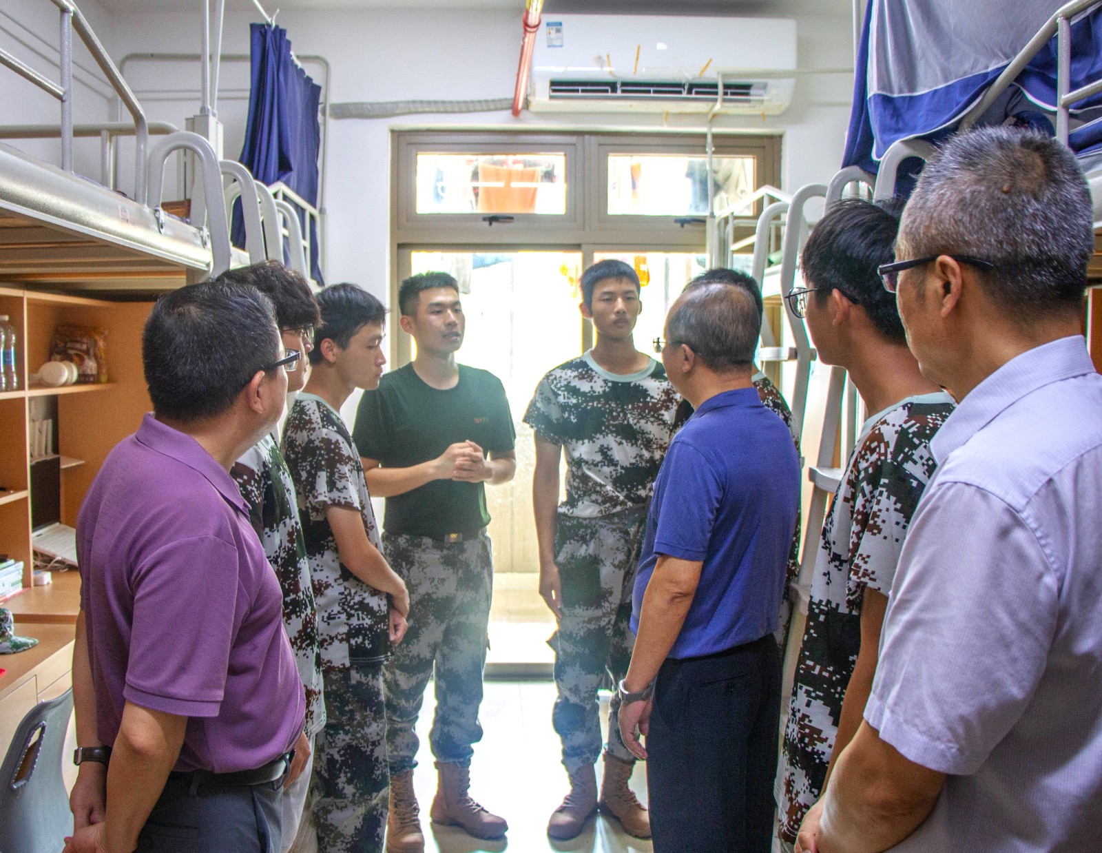 IMG_1594.jpg IMG_1594.jpg