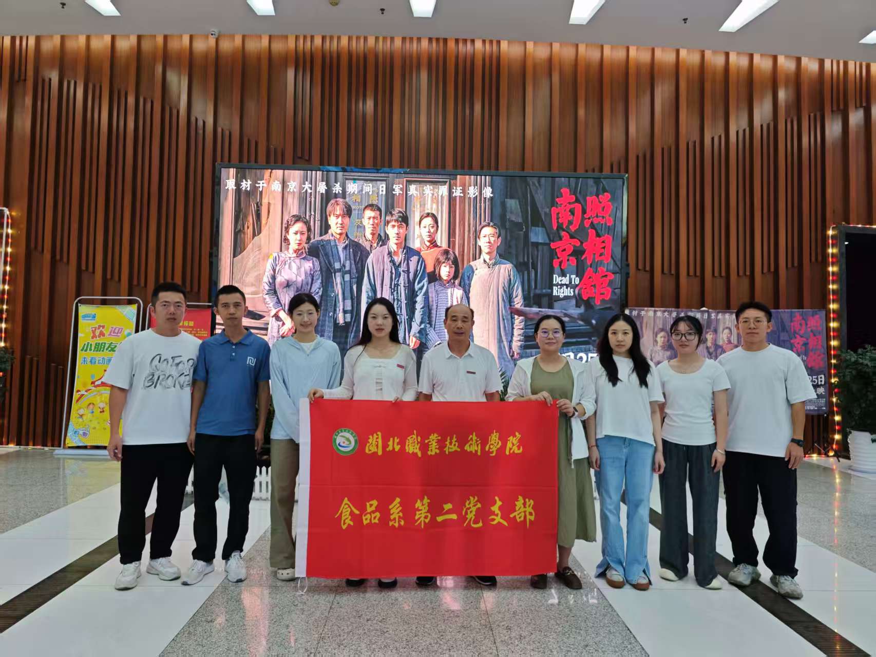 f7c1c3879c0a5e78052b8aa411377e9.jpg f7c1c3879c0a5e78052b8aa411377e9.jpg